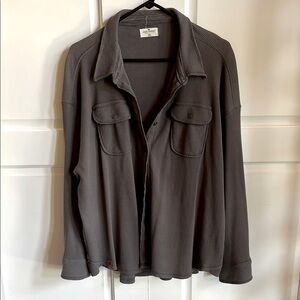 Simply Southern like new! Grey waffle knit shacket!